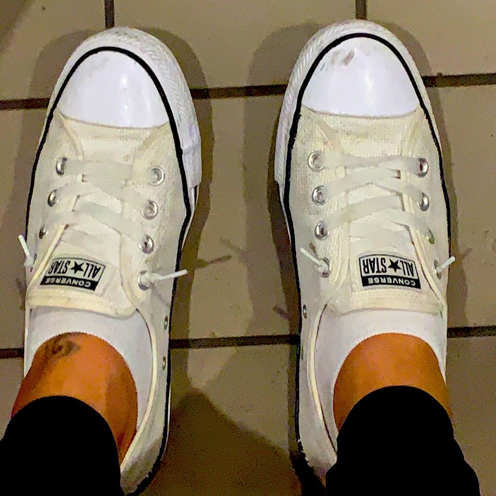 GYM SNEAKERS